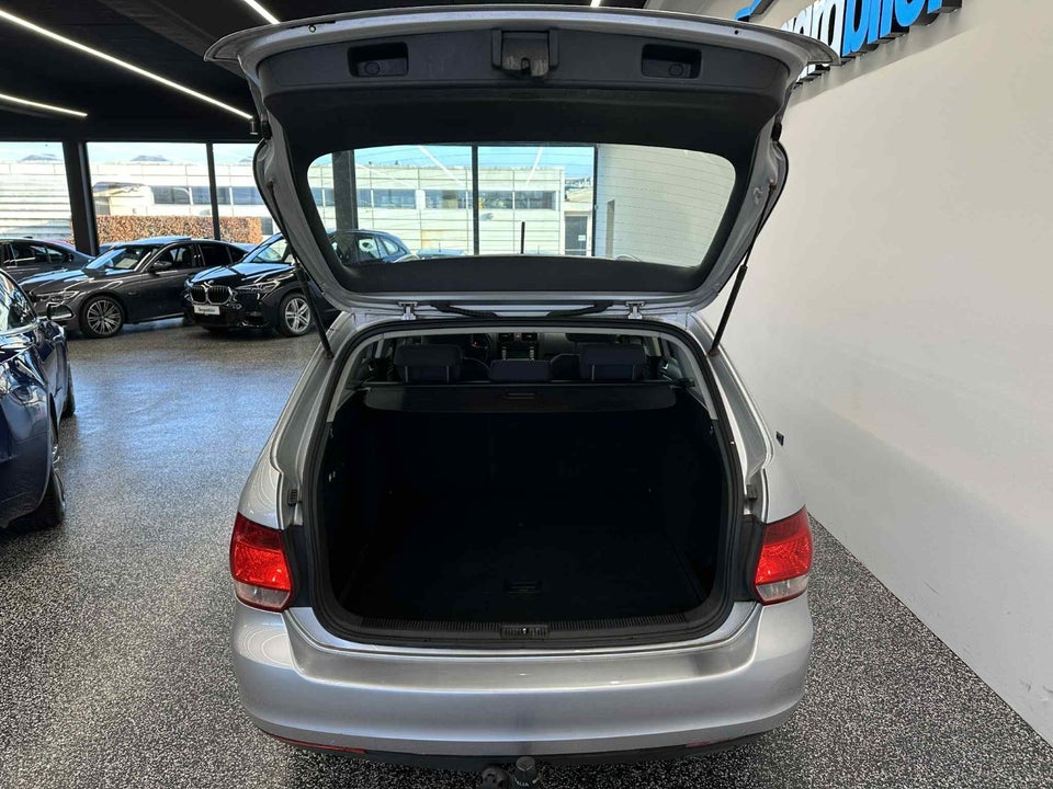 VW Golf V 1,6 Trendline Variant 5d