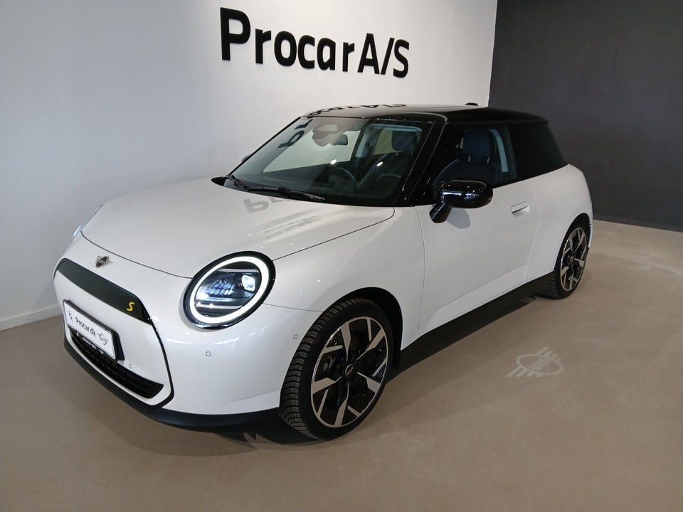 MINI Cooper SE Classic Trim M 3d