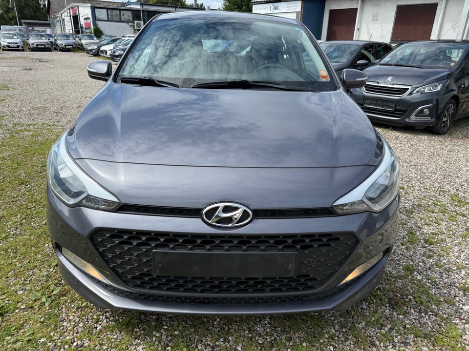 Hyundai i20 1,4 Trend aut. 5d