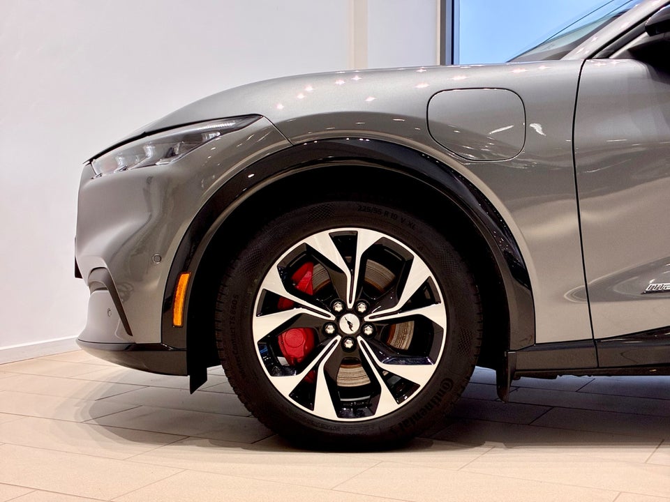 Ford Mustang Mach-E 91 Premium Extended Range AWD 5d