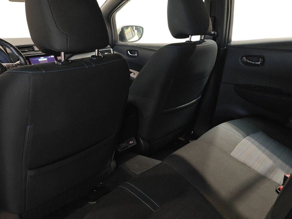 Nissan Leaf 62 e+ Acenta 5d