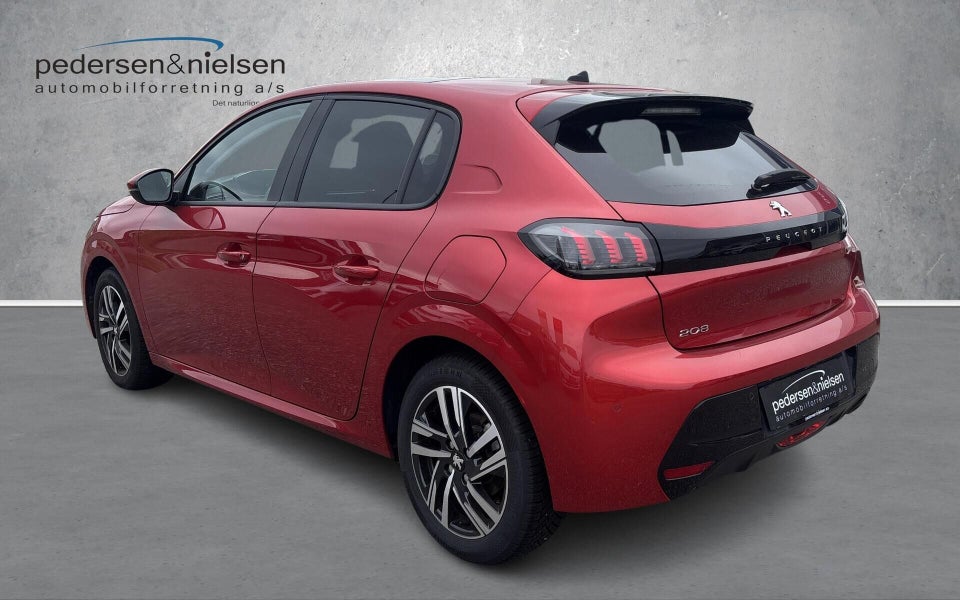 Peugeot 208 1,2 PureTech 100 Allure Sky 5d