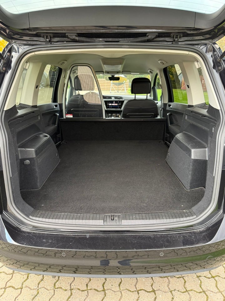 VW Touran 1,6 TDi 115 Comfortline DSG Van 5d