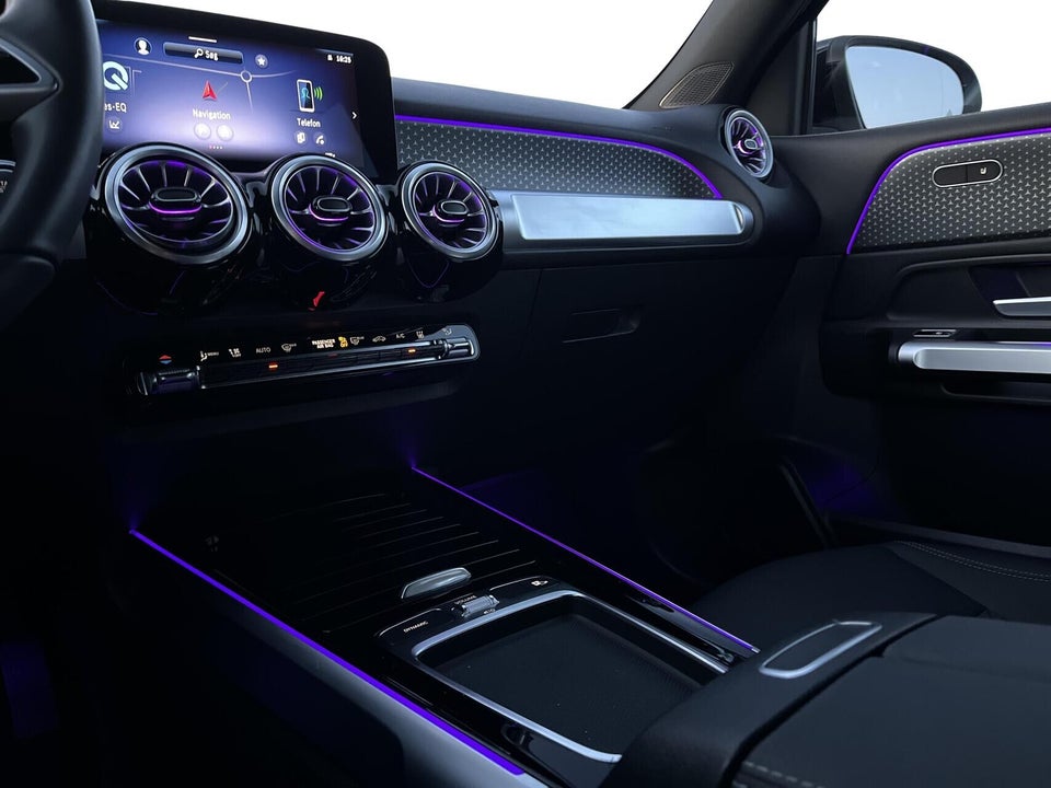 Mercedes EQA300 Progressive 4Matic 5d