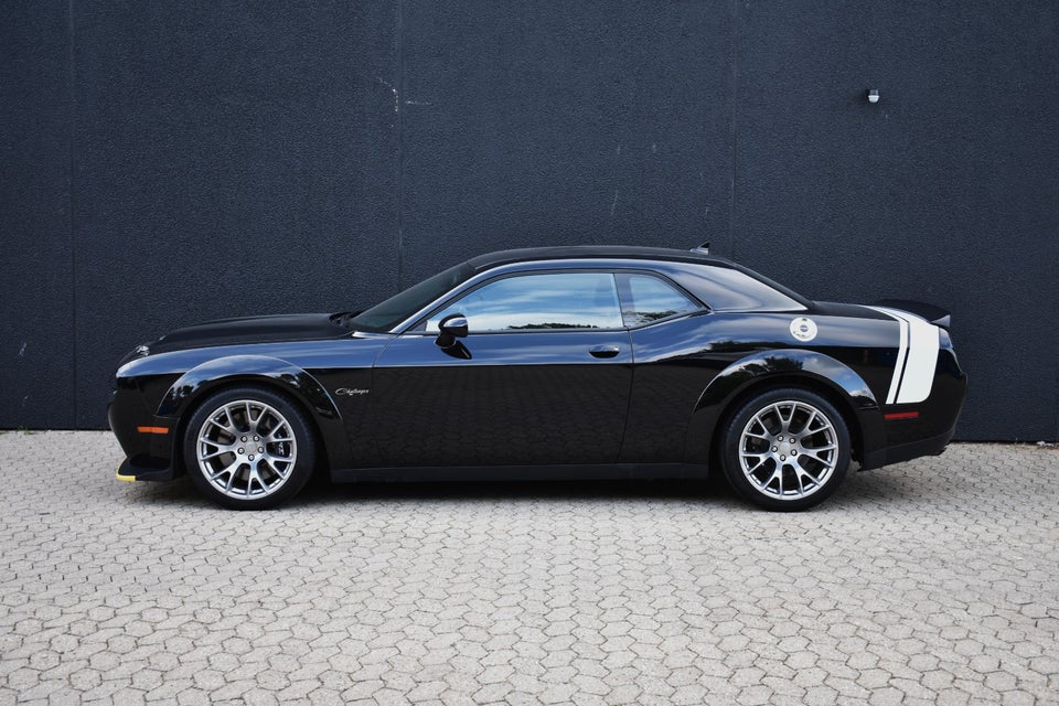 Dodge Challenger 6,2 SRT Hellcat Black Ghost Edition aut. 2d