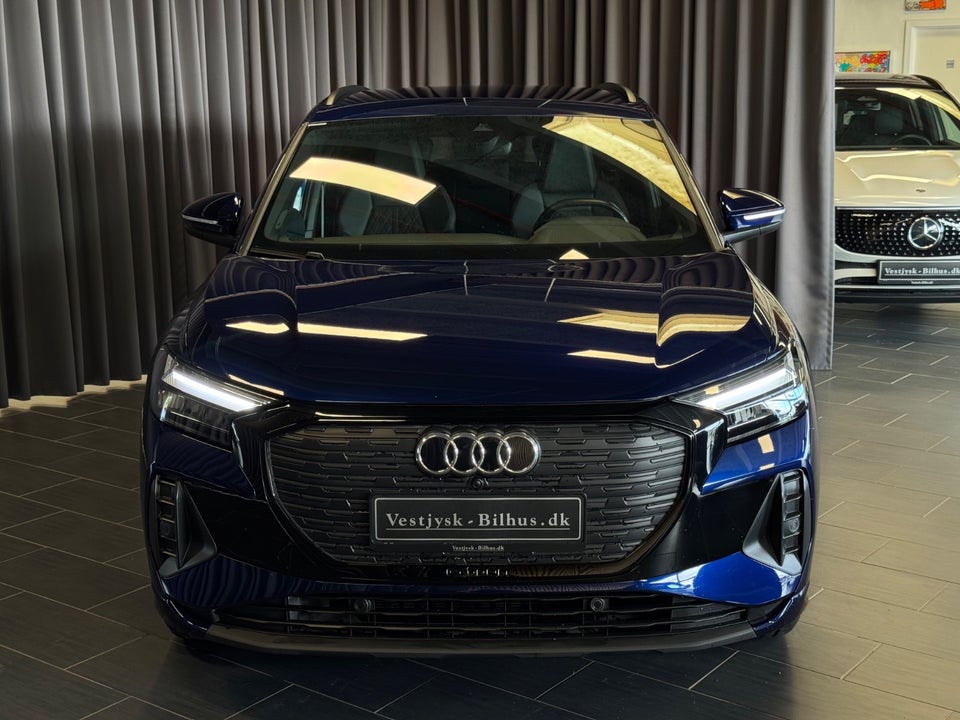 Audi Q4 e-tron 40 S-line 5d
