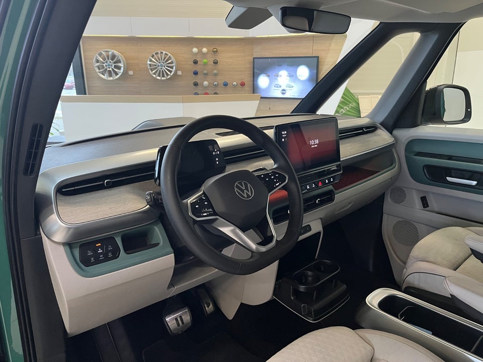 VW ID.Buzz 77 Pro SWB 5d