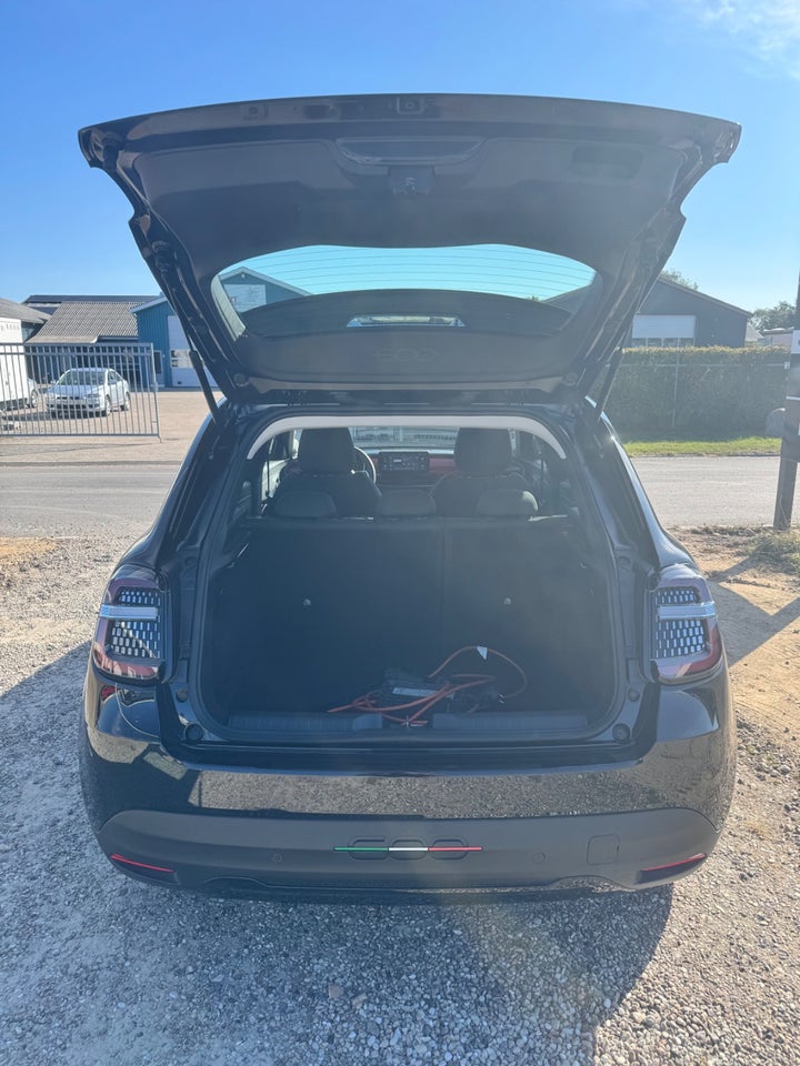 Fiat 600e 54 (RED) 5d