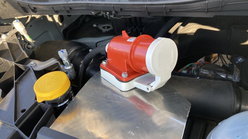 Renault Master V T35 2,0 dCi 150 L2H2 Kassevogn Tekno aut.