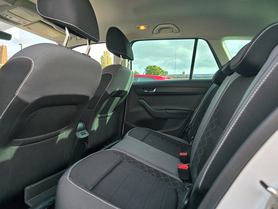 Skoda Fabia 1,0 MPi 75 Ambition Combi 5d