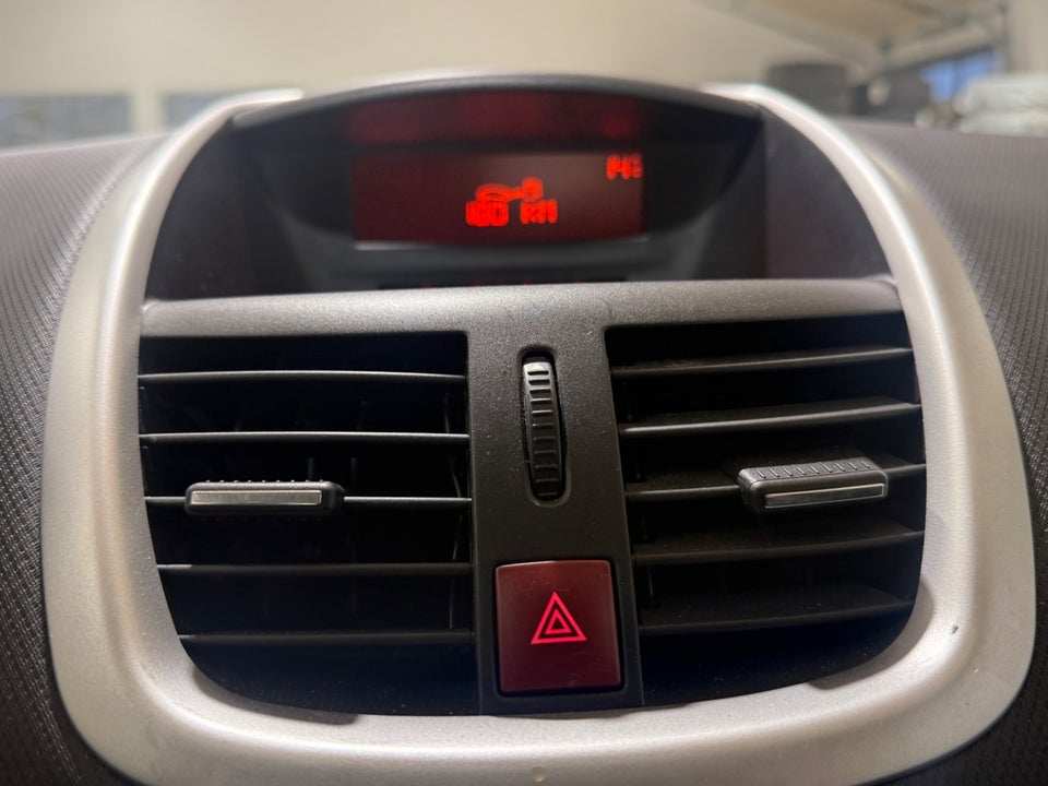 Peugeot 207 1,6 HDi 90 5d