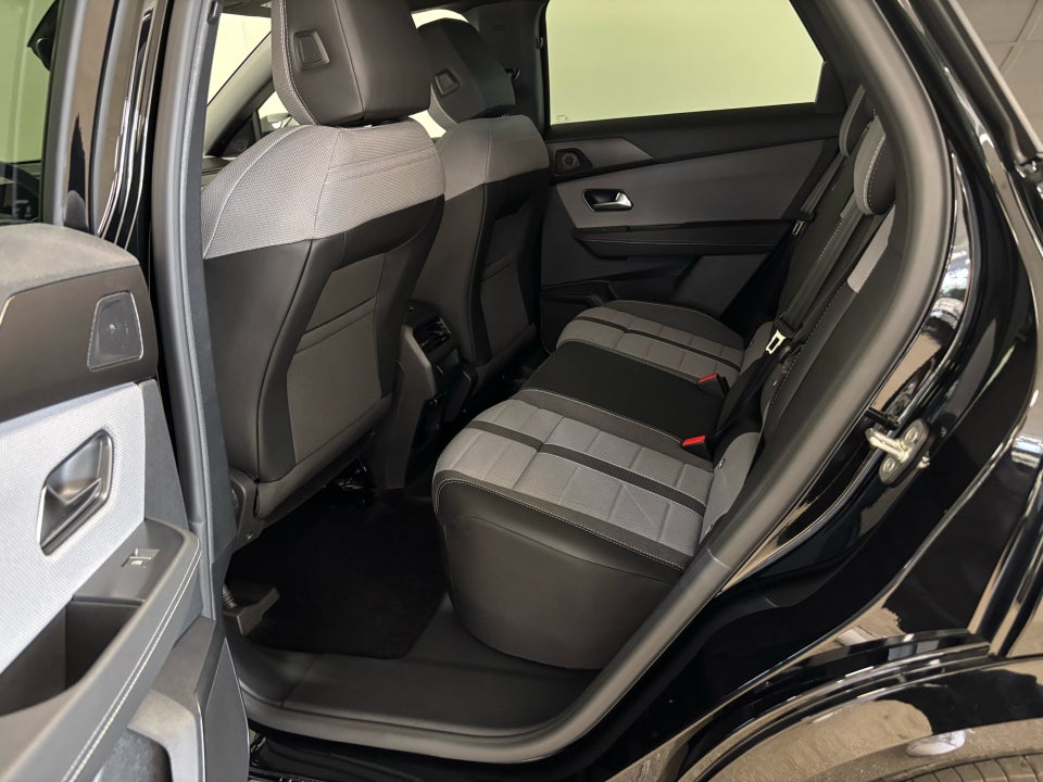 Opel Grandland-e 73 GS 5d