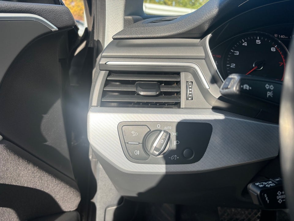 Audi A4 40 TFSi Advanced Avant S-tr. 5d