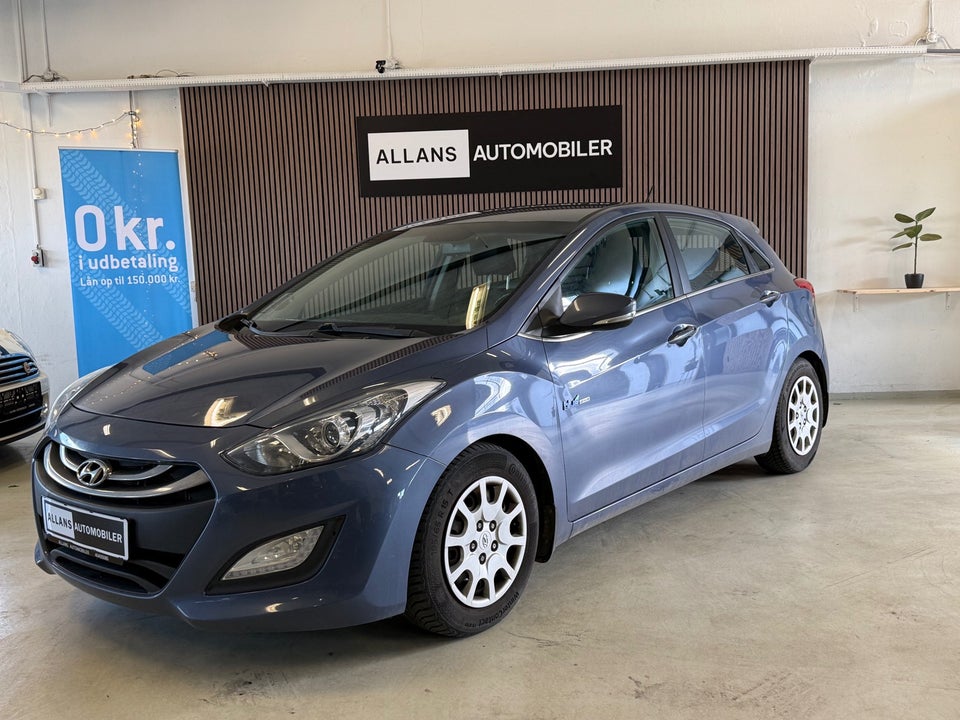 Hyundai i30 1,6 CRDi 110 Comfort Eco 5d