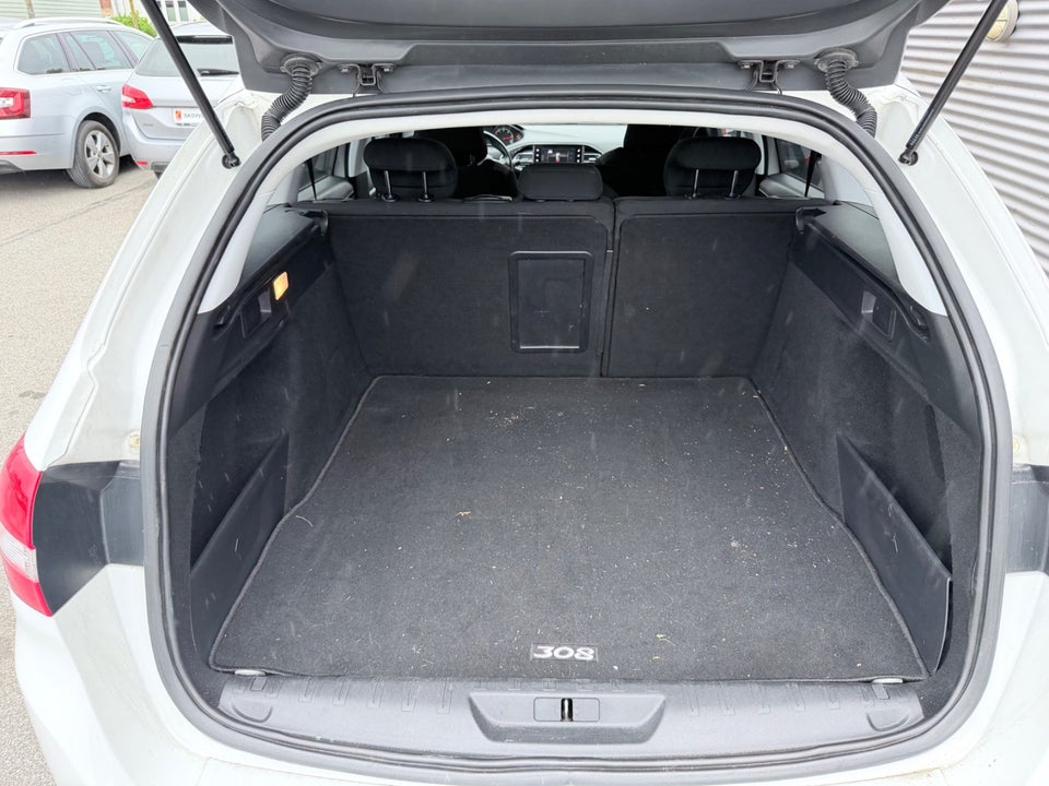Peugeot 308 1,6 BlueHDi 120 Active SW 5d