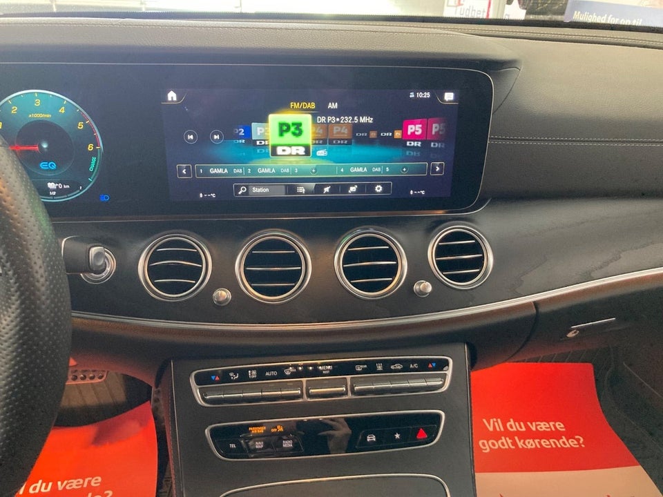 Mercedes E300 de 2,0 AMG Line stc. aut. 5d