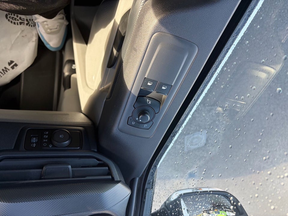 Ford Transit Custom 300 L2 2,0 EcoBlue Trend aut.