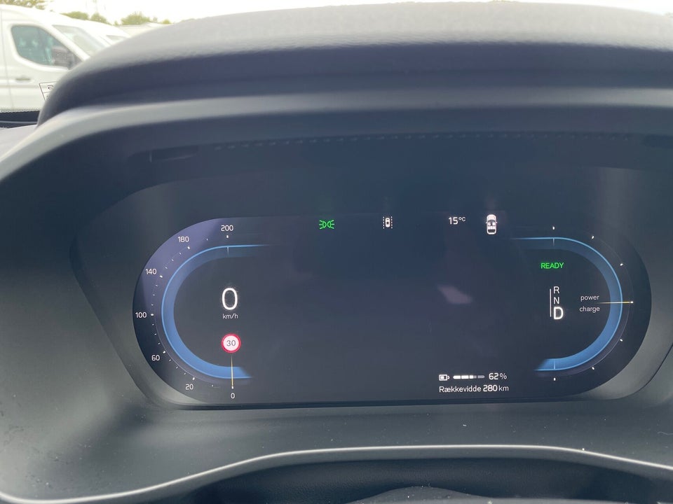 Volvo XC40 ReCharge Twin Ultimate 5d