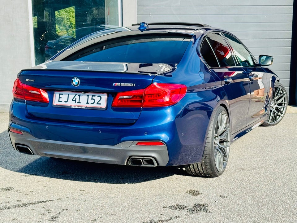 BMW M550i 4,4 xDrive aut. 4d