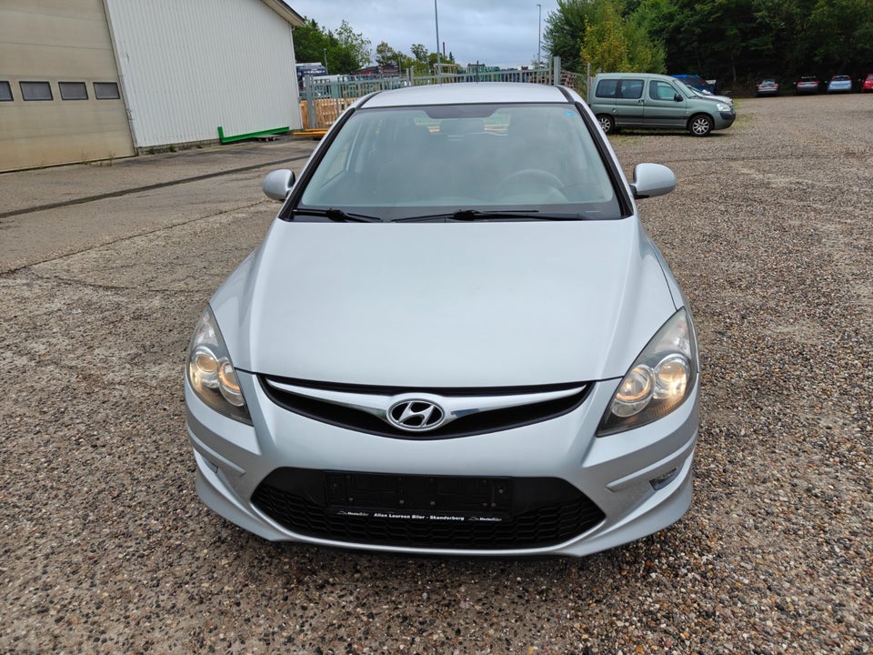 Hyundai i30 1,4 CVVT Classic Cool 5d