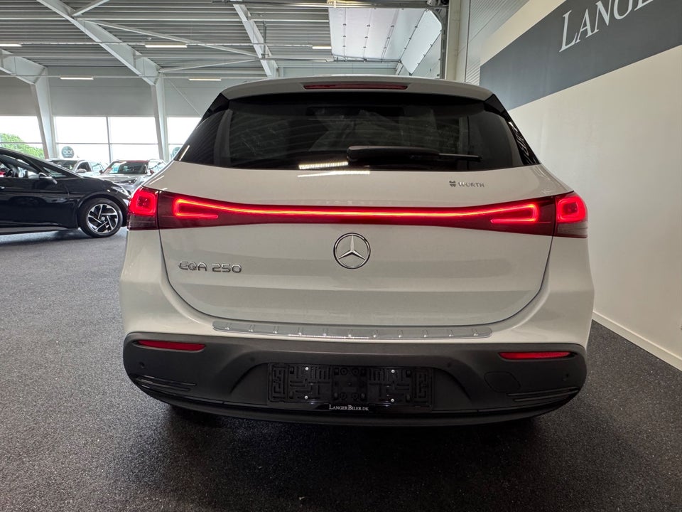Mercedes EQA250 Progressive 5d