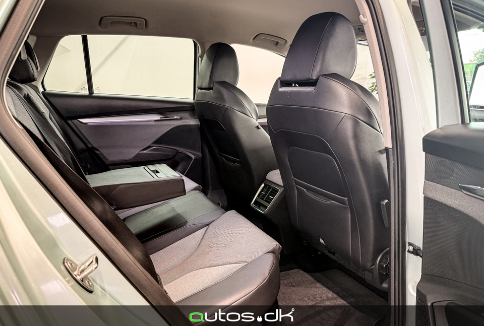 Skoda Enyaq 60 iV Loft 5d