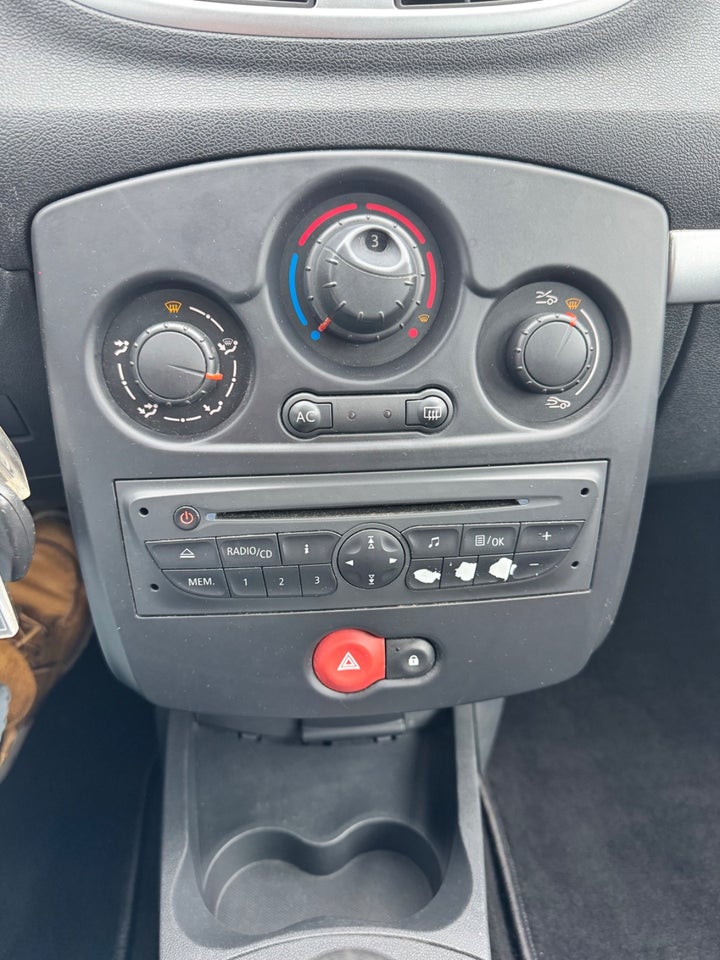 Renault Clio III 1,2 16V Sport Tourer 5d