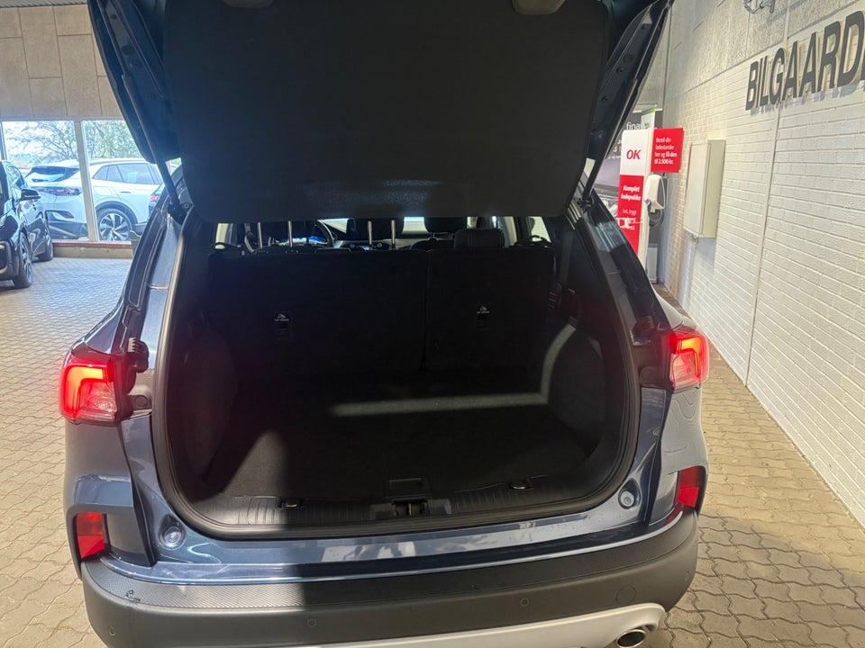 Ford Kuga 2,5 PHEV Titanium CVT 5d