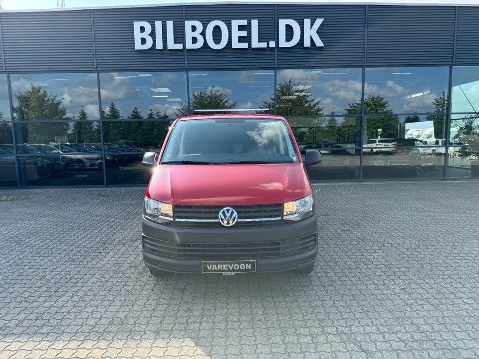 VW Transporter 2,0 TDi 150 Kassevogn DSG lang