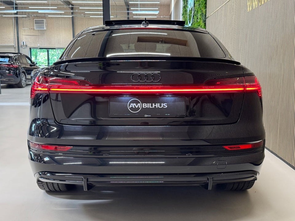 Audi e-tron 55 S-line Sportback quattro 5d