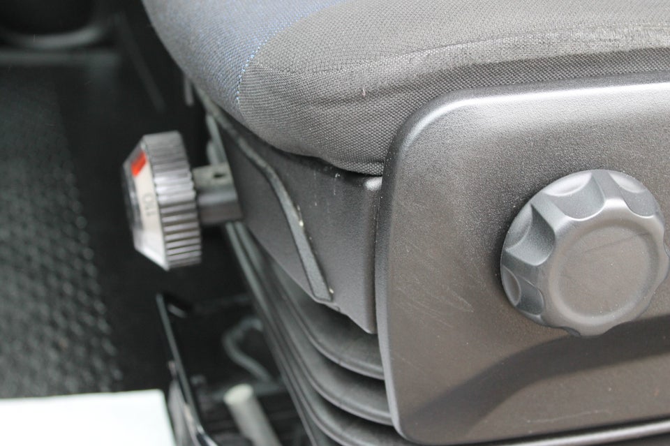 Iveco Daily 2,3 35S14 Alukasse m/lift