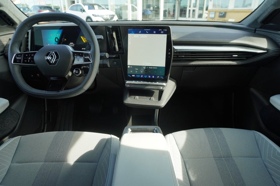 Renault Scenic E-Tech 87 Iconic 5d