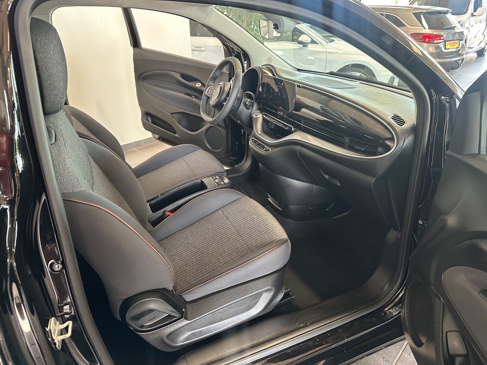 Fiat 500e 42 Icon 3d