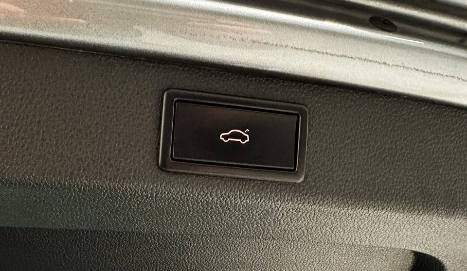 Skoda Superb 2,0 TSi 190 Business Executive Combi DSG 5d