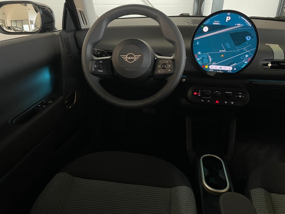 MINI Cooper E Essential Trim XS 3d