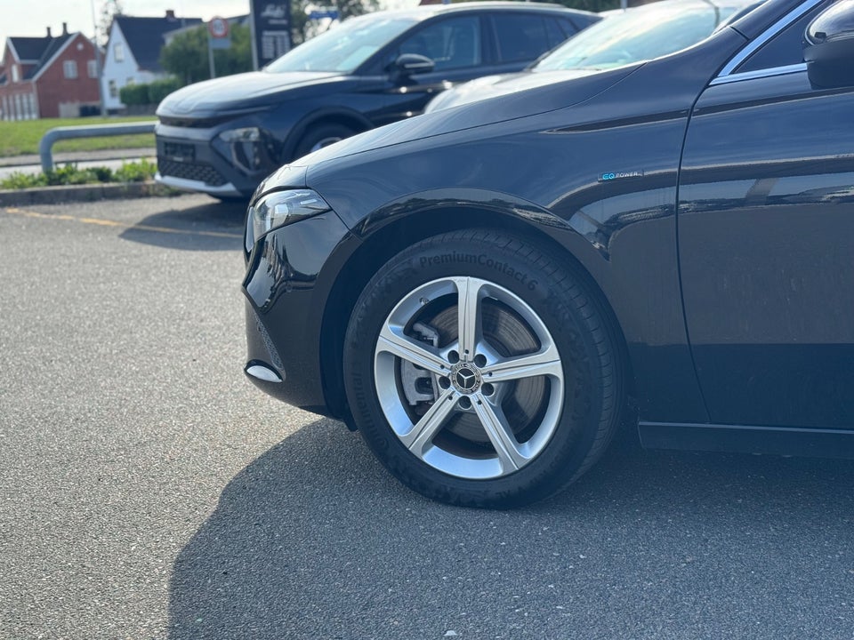 Mercedes A250 e 1,3 Progressive aut. 4d