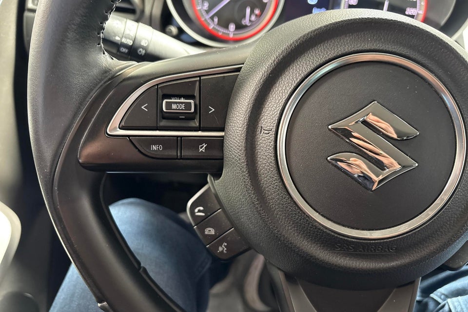 Suzuki Swift 1,2 Dualjet mHybrid Action 5d