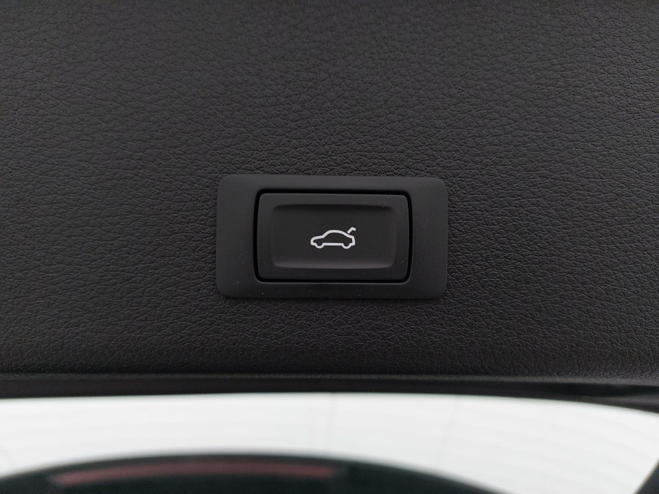 Audi e-tron 55 quattro 5d