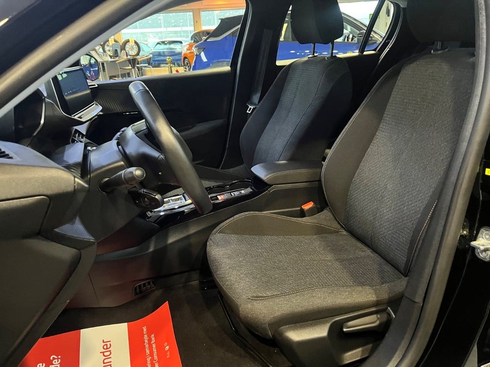 Peugeot e-208 50 Style 5d