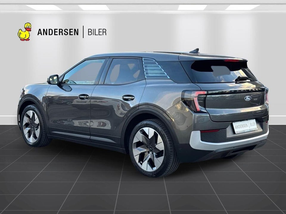 Ford Explorer 82 Premium Extended Range 5d