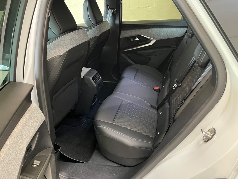 Peugeot e-3008 77 Allure Pack 5d