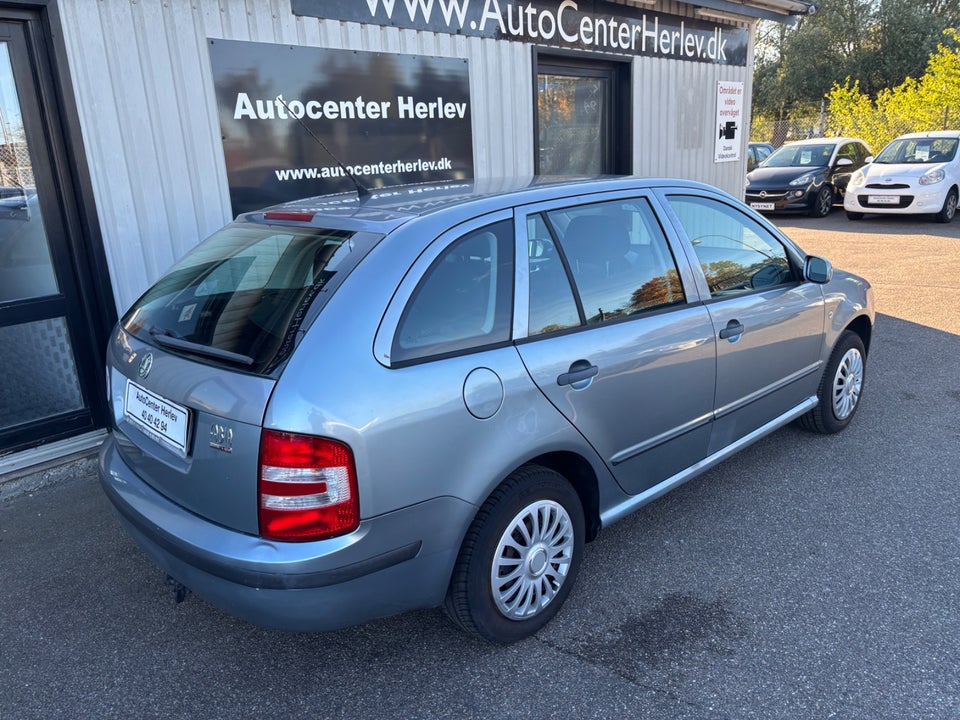 Skoda Fabia 1,2 12V Ambiente Combi 5d