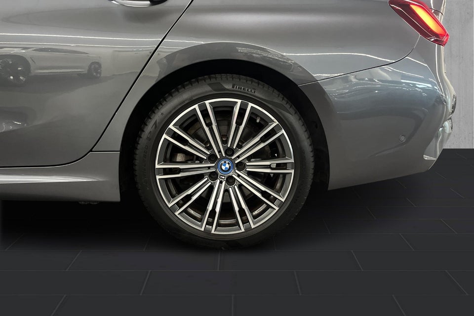 BMW 330e 2,0 Touring M-Sport aut. 5d