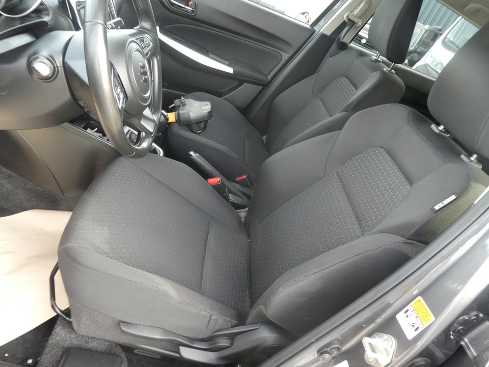 Suzuki Swift 1,2 Dualjet mHybrid Action 5d