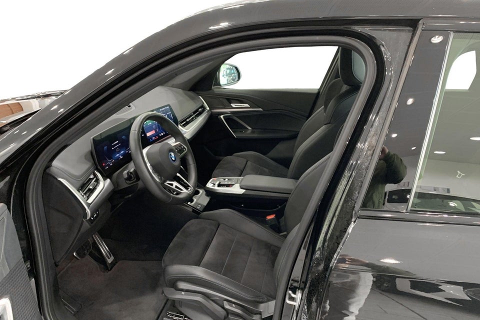 BMW iX1 eDrive20 M-Sport 5d