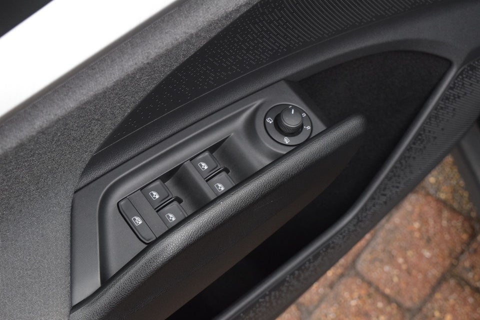 Skoda Enyaq 60 iV Loft 5d