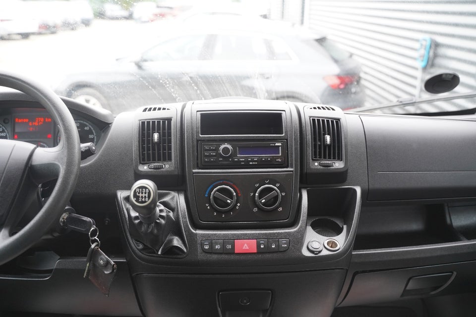 Peugeot Boxer 333 2,2 HDi 130 L1 4d