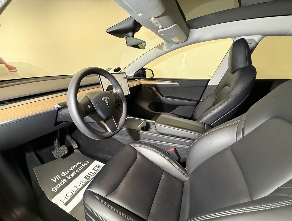 Tesla Model Y Long Range AWD 5d