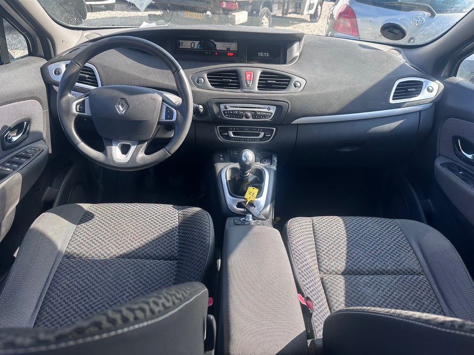 Renault Grand Scenic III 1,6 dCi 130 Dynamique 7prs 5d
