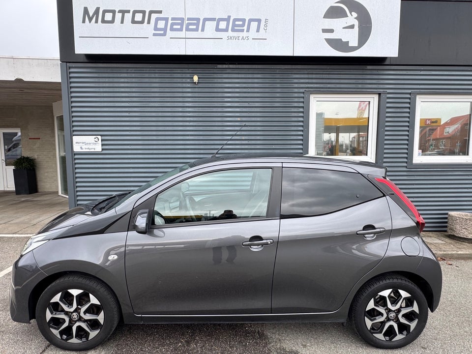 Toyota Aygo 1,0 VVT-i x-press 5d